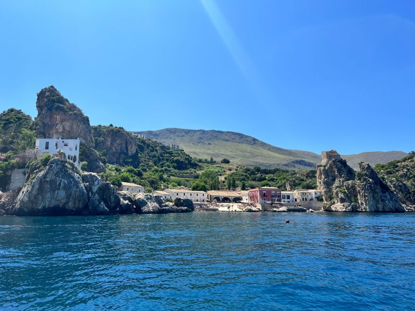 San Vito Lo Capo: tour Riserva dello Zingaro e Scopello - From San Vito Lo Capo to Zingaro by boat: why it feels special