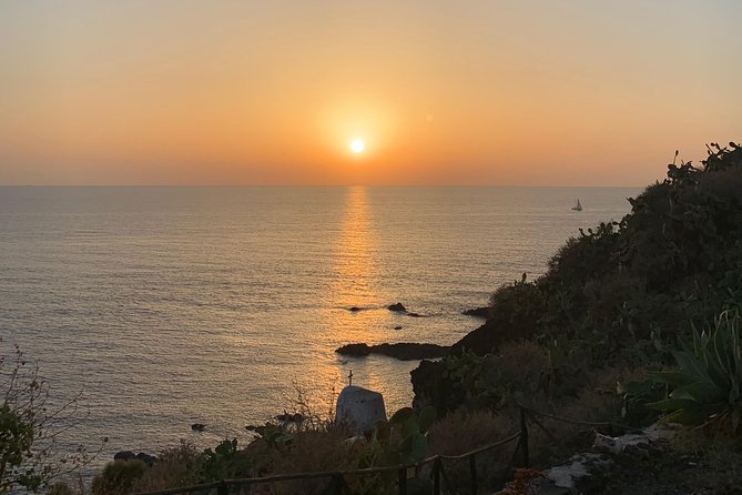 Sciara del Fuoco from the sea with an aperitivo to Ginostra, boat tour - The 3-hour plan, timing, and what the pacing really means
