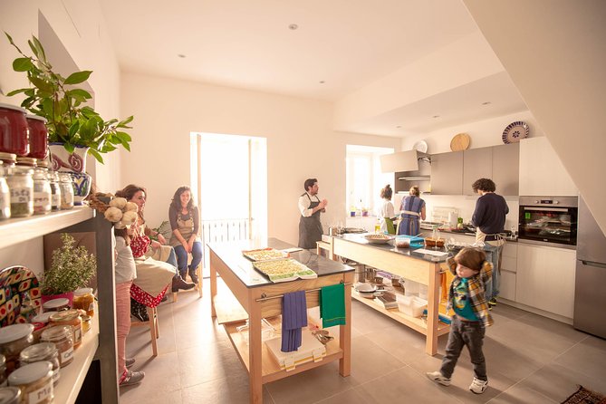 Sicilian Cooking Class - How the group dynamic makes the class work