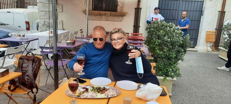 Sicilian food and wine tour in Siracusa - The Umbertino Bridge area stop, where you get your bearings