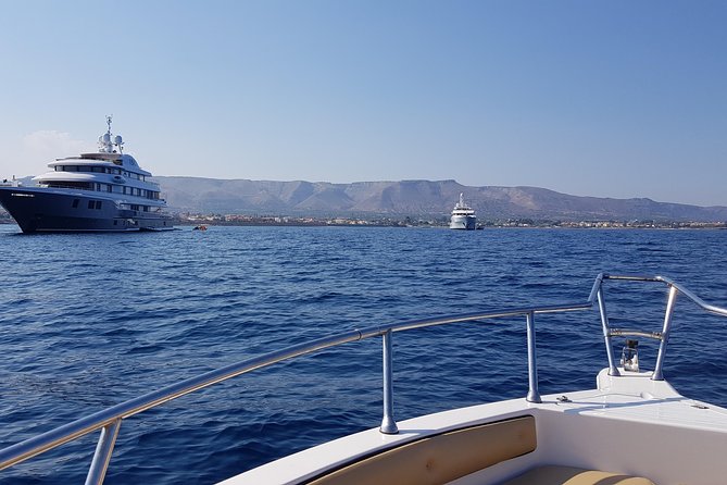 Sicily Boats Avola: Plemmirio boat tour 4 people 4 hours - Lido Arenella and Ognina: pool-like colors and a straight run up