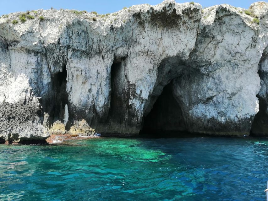 siracusa boat tour with visit to sea caves and ortigiaisland - From Ortigia dock to the Grand Harbour views