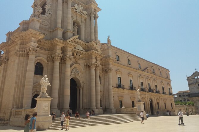 Siracusa,Ortigia and Noto Tour - Your guide experience, and the difference between guiding and driving