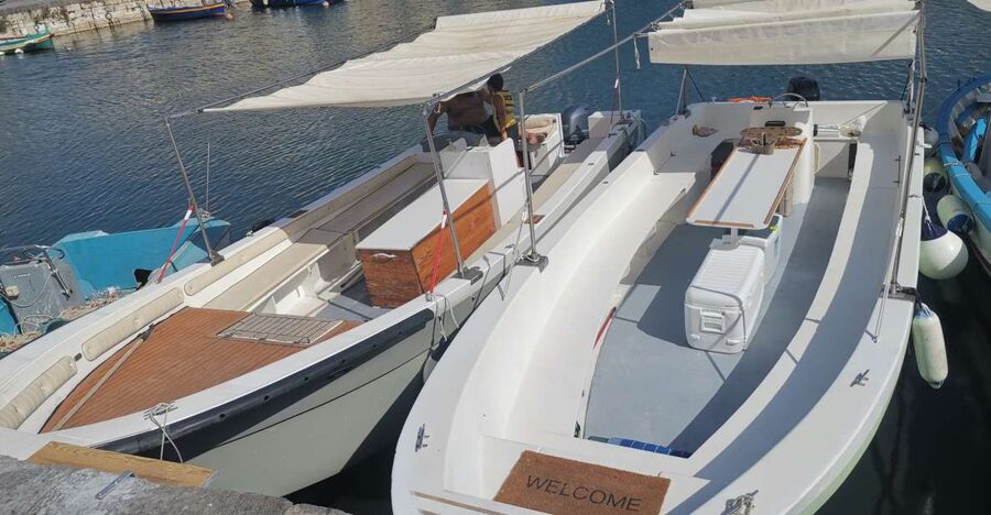 Siracusa: Ortigia Boat Tour with Marine Grotto - Why Ortigia works so well from a boat