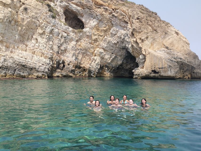 Siracusa: Ortigia Boat Tour with Marine Grotto - The 2-hour flow: photo stops, cruising, and not feeling rushed