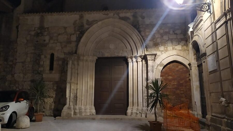 Siracusa Tour: Ortigia by Night in English - Why Ortigia by night feels like a different city
