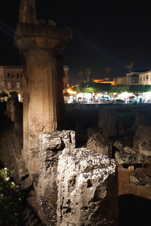 Siracusa Tour: Ortigia by Night in English - The guide matters, and Galina is the reason this works