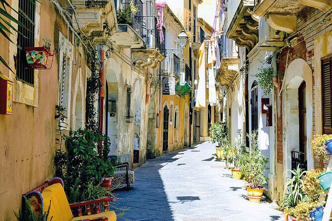 Siracusa Walking Tour with Audio and Written Guide by a Local - Temple of Apollo and the Doric roots of Sicily