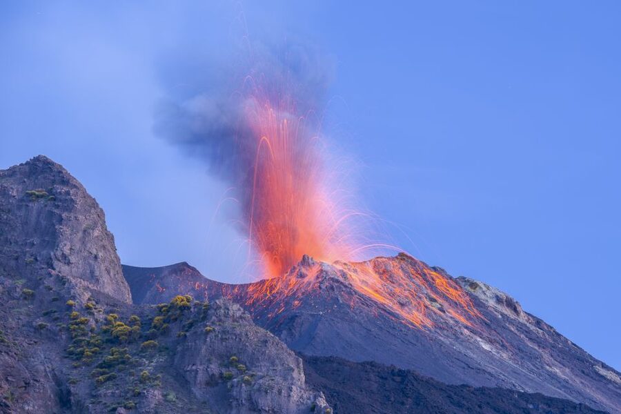Stromboli: Sunset Trekking Tour - From Sentiero Paesistico to First Crater Views