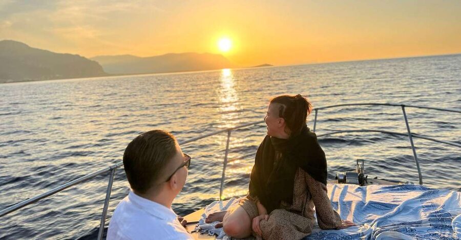 Sunset boat tour in Palermo - The Cruise Out and the Queen’s Cave Photo Moment