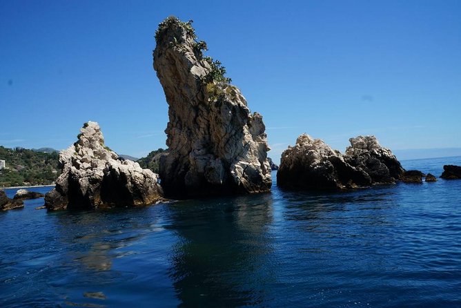 Sunset Tour Taormina - Board life with Vip Sailing Taormina, music, and a small crowd