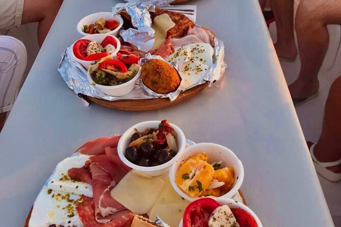 Syracuse: Boat tour with Aperitif 2 hours - Stop 2: Ortigia sailing, Castello Maniace, and sunset aperitif