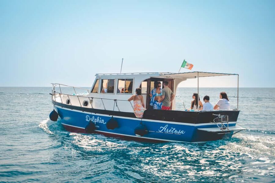 Syracuse: Boat tour with barbeque on board - Setting Sail from Syracuse, with Plemmirio as the Main Event