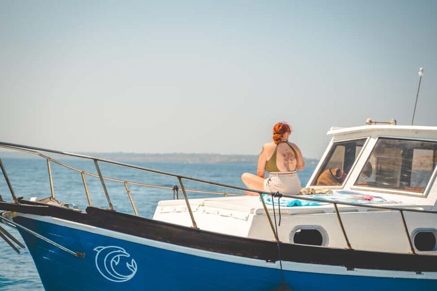 Syracuse: Boat tour with barbeque on board - Your 4 Hours on the Water: Ortigia, Sea Caves, Port, and Pillirina