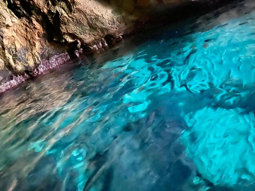 Syracuse: Boat Trip of Ortigia Island and Sea Caves - Swim stop practicalities: when you can dip, what can change