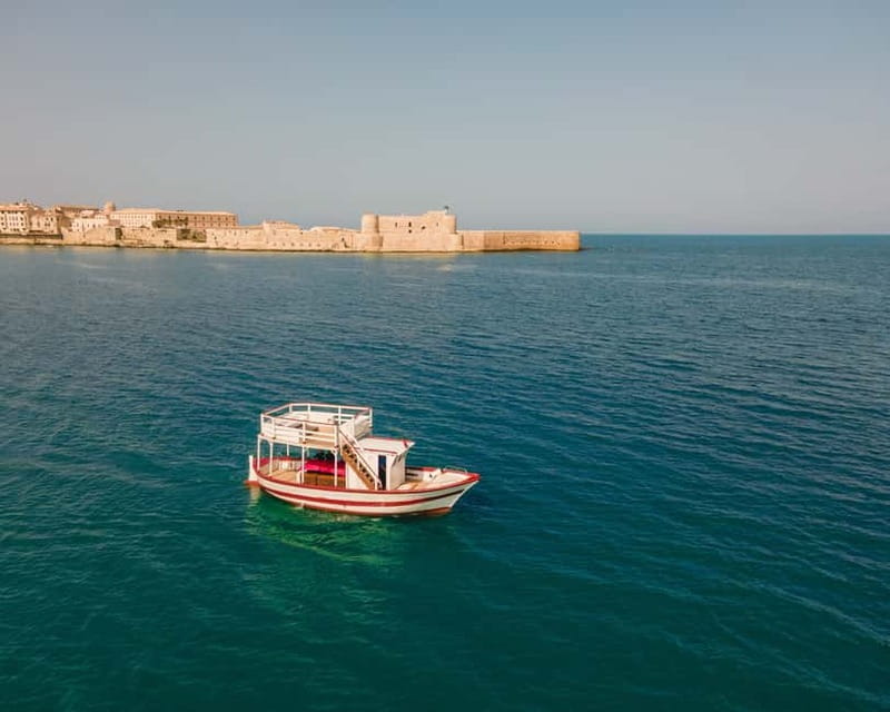 Syracuse: Boat Trip with Lunch, Wine, and Swimming Stops - Ortigia by sea: seeing the fortifications and waterfronts from the right angle