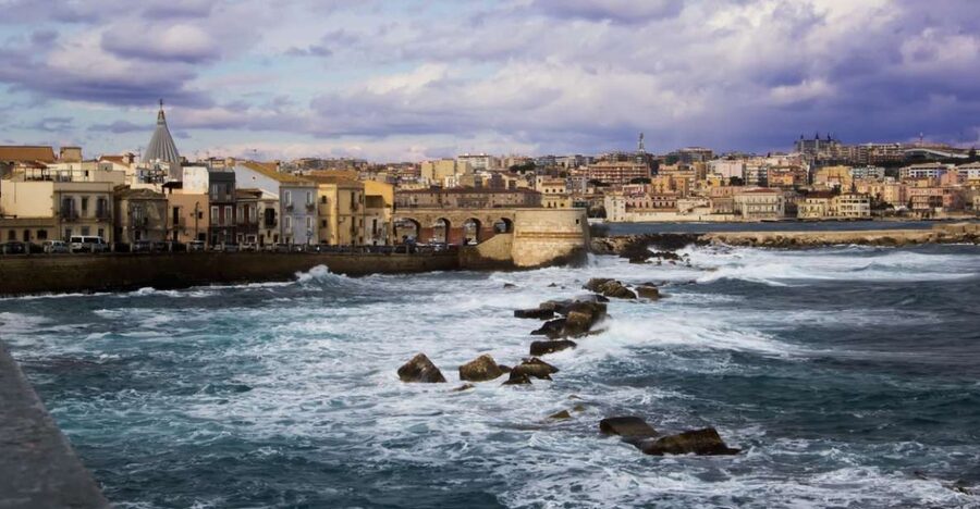 Syracuse: Highlights of Ortigia Guided Walking Tour - Ortigia in Two Hours, What This Walk Really Covers