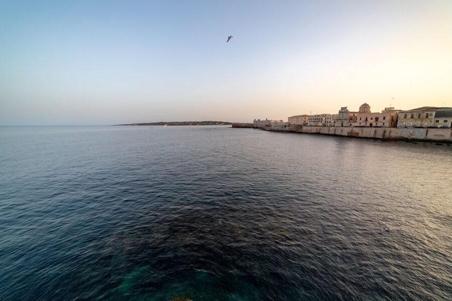 Syracuse: Highlights of Ortigia Guided Walking Tour - Piazza Duomo and Syracuse Cathedral: Marble, Power, and a Place of Worship