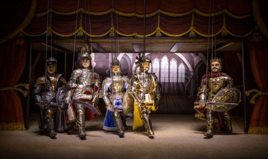 Syracuse: Museum Guided Tour with Sicilian Puppet show - Opera dei Pupi, the puppet theater Syracuse actually takes seriously