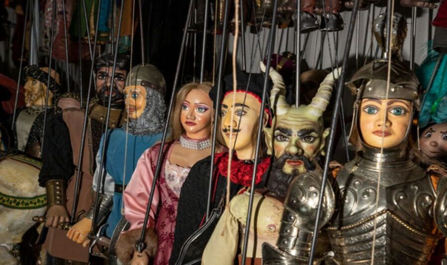 Syracuse: Museum Guided Tour with Sicilian Puppet show - Who should book this puppet show in Syracuse?
