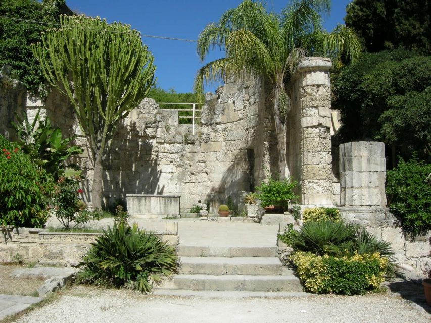 Syracuse: Neapolis and Greek Theater guided tour - Neapolis in Syracuse: what makes this park worth the time