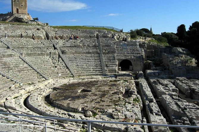 Syracuse, Ortigia and Noto walking tour from Catania - Your guide and the small group factor that keeps things smooth