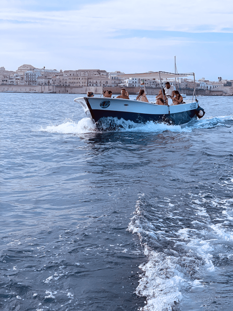 Syracuse: Ortigia and Sea Caves Excursion by Boat - Monumento ai Caduti d’Africa and Grotta del Corallo: A Name You’ll Remember