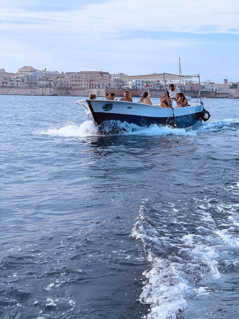 Syracuse: Ortigia and Sea Caves Excursion by Boat - Boarding at Dolphin Excursion and Rental, Finding Your Boat Fast