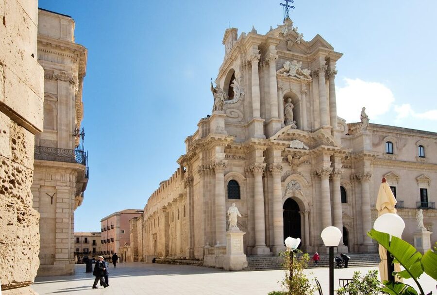 Syracuse: Ortigia Classic Walking Tour - Key things to know before you go