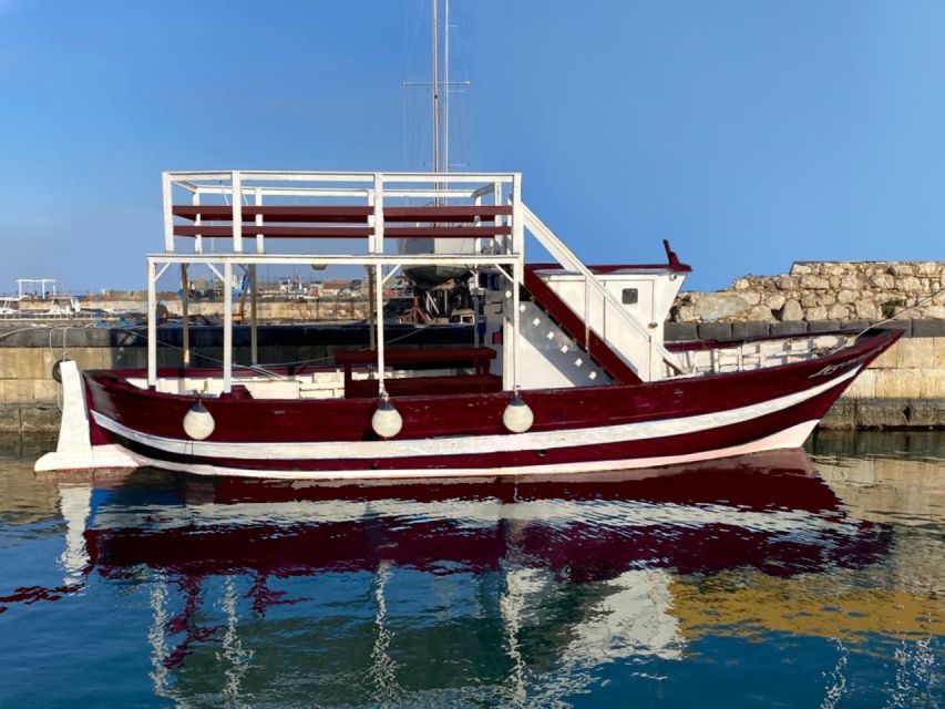 Syracuse: Ortigia Island Boat Tour with Lunch and Wine - Plemmirio Nature Reserve: the water gets clearer, and the fish show up
