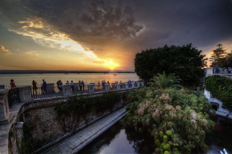Syracuse: Ortigia Private Walking Tour - Start at Largo XXV Luglio and Get Oriented at the Apollo Temple