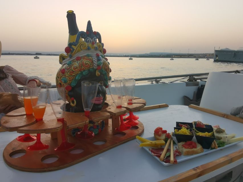 Syracuse: Ortigia Sunset Cruise with Aperitif - Why Ortigia at sunset feels different from the mainland