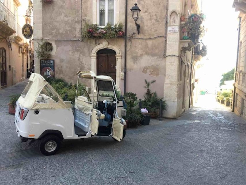 Syracuse: Private Tour of Ortygia on a Tuk Tuk - Getting Around Ortigia on the Ape Calessino