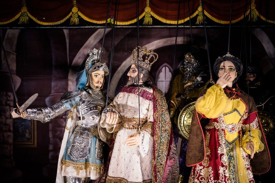 Syracuse: Sicilian Puppet Show with visit behind the scenes - Logistics that matter in Syracuse, meeting points, and what to bring