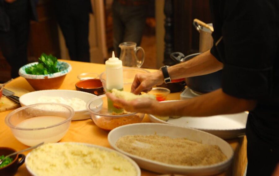 Syracuse: Sicilian Street Food Hands-On Cooking Class - Where You Start in Syracuse: Bar Cristina and the First Steps