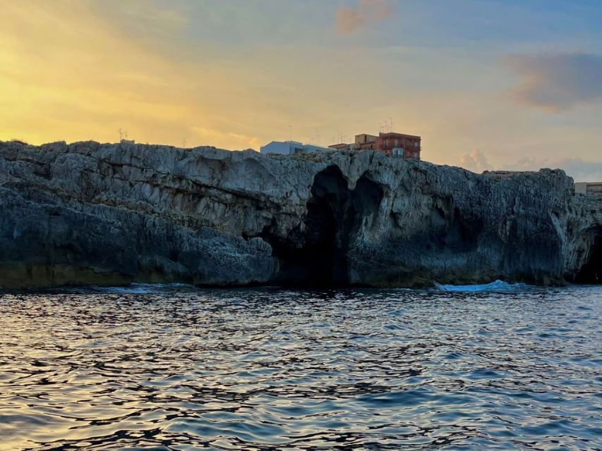 Syracuse: Sunset Aperitif Tour - Fonte Aretusa and the Ionian Sea, plus your chance for a refreshing dip