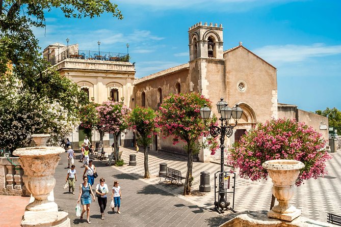 Taormina and Castelmola private and guided tour with Arancino - Greek Theater stop: the view, the stories, and the extra €14 ticket