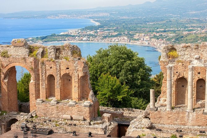 Taormina and Seaside - Key Highlights at a Glance