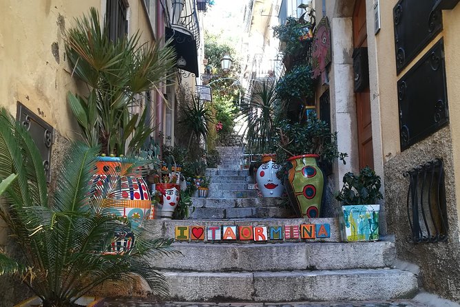 Taormina & Castelmola With Lunch - Taormina’s gates: where the city funnels you into the historic center