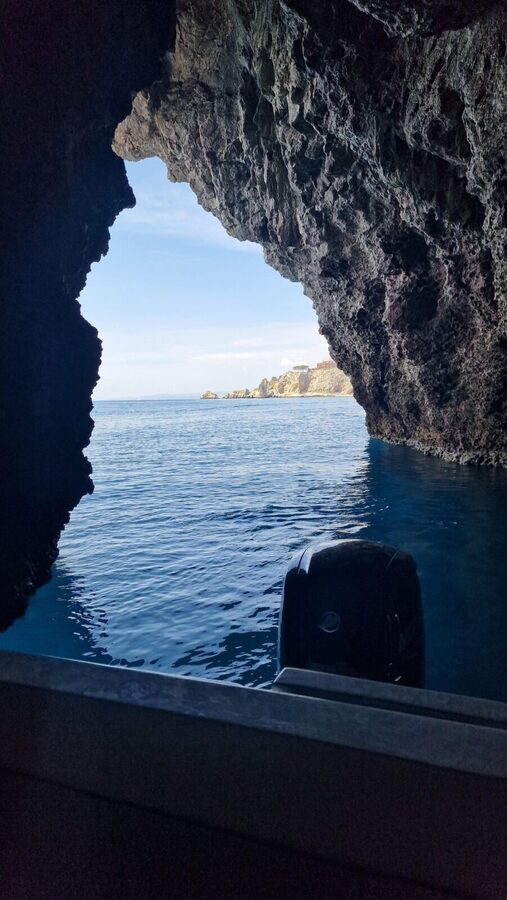 Taormina: Coastline Boat Tour with Aperitif and Snorkeling - Price and Value: Is $47 Worth It?