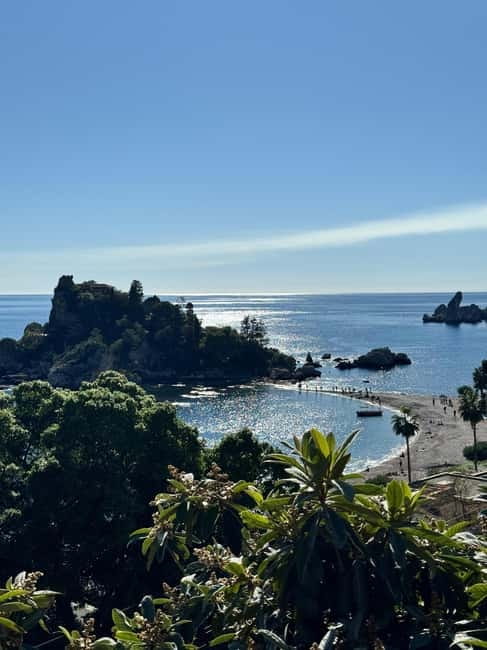 Taormina: exclusive tour with food, drinks, and sunset, pick-up from Catania - Duomo Square, Corso Umberto, and the shopping window that actually feels useful