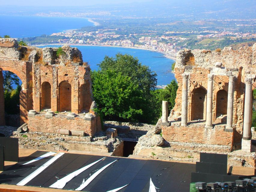 Taormina: Guided Historic City Tour - The Teatro Greco start: views plus a reality check on scale