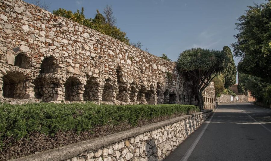 Taormina Private Tour: Discover Hidden Treasures and Dreamscapes - How the Tour Handles Photos, Food Tips, and the Optional Pro Photographer
