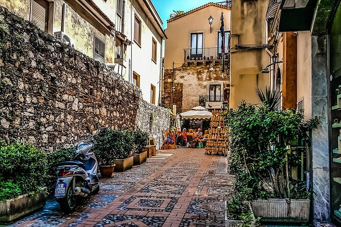 Taormina Private Walking Tour: Explore Top Sights & Hidden Gems - Corso Umberto and the Old Gates You Can Connect in Your Head