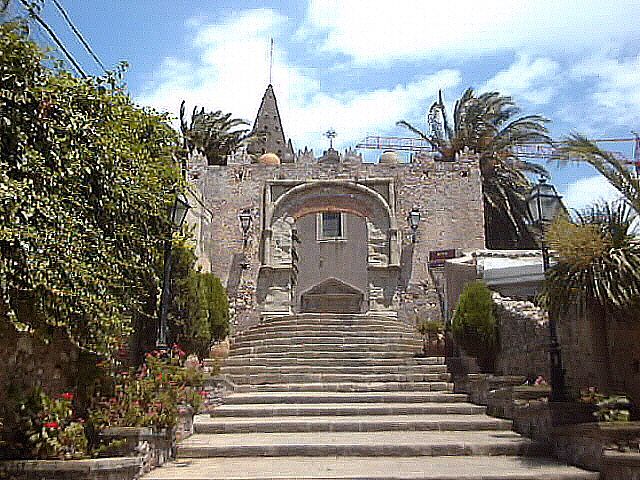 Taormina: The Godfather Film Tour to Savoca and Forza d'Agrò - Forza d’Agrò: medieval streets, castle views, and Sant’Agostino