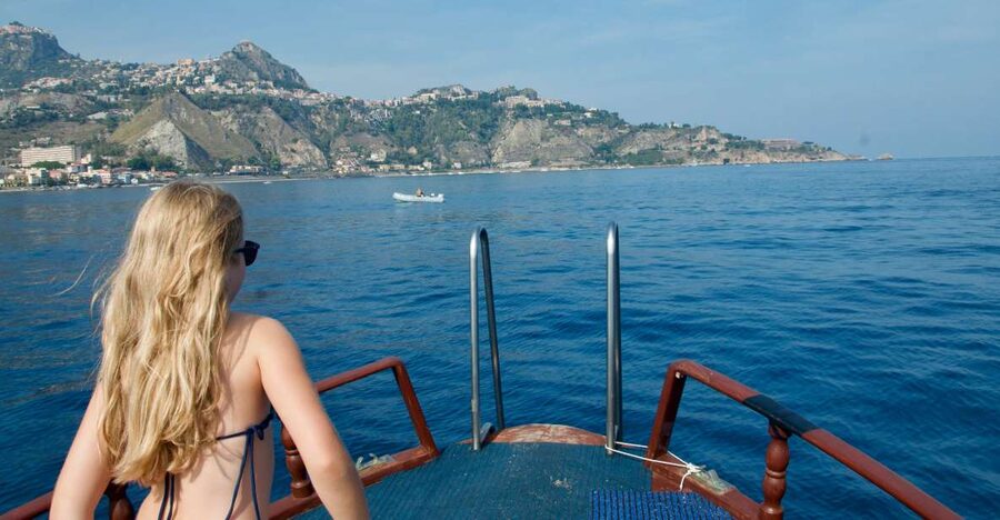 Taormina: White Lotus Tour - Starting at Vip Sailing Taormina, finding the boat fast