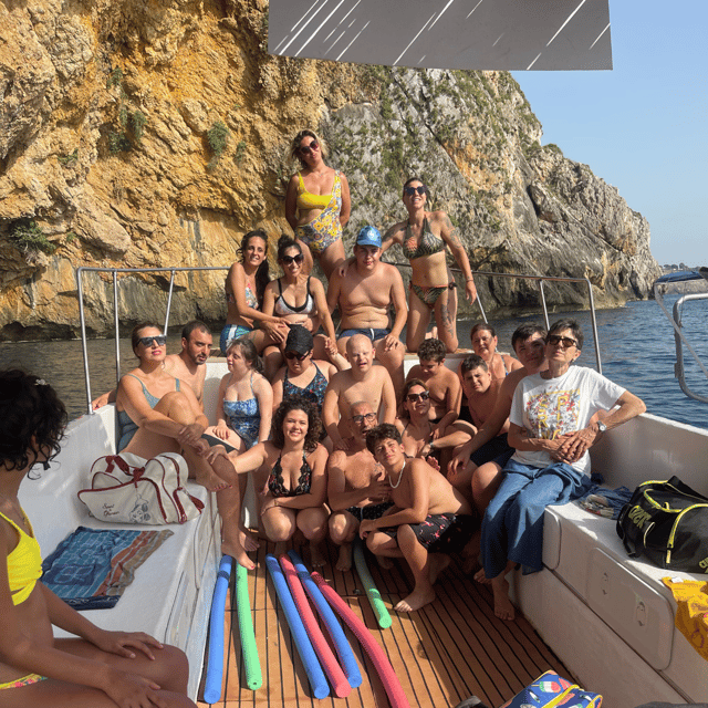 Terrasini: Boat Tour of the Terrasini Caves - Grotta Perciata: the quick stop that sets the tone