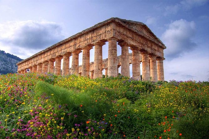 The best of the West Segesta, Erice, Trapani Saline, Full-Day Tour from Palermo - A 7 to 8 hour loop through Segesta, Erice, and Trapani salt