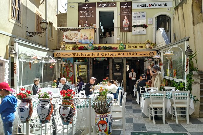 The Godfather and Taormina Tour from Messina - Taormina’s Porta Catania and Duomo di Taormina