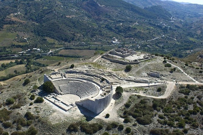 Tour Erice, Trapani salt pans, Segesta - Food, timing, and how to not lose the day
